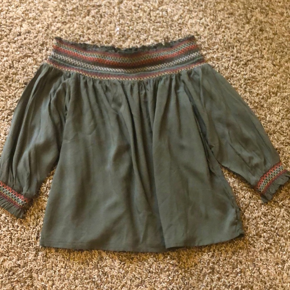 Women’s Derek Heart Green Off Shoulder Top M